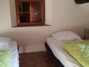 Gîte Saint-Mars-d'Outillé, 4 pièces, 8 personnes - FR-1-410-210