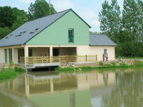 Gîte Saint-Mars-sur-la-Futaie, 4 pièces, 6 personnes - FR-1-600-94