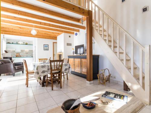 Gîte Saint-Michel-Chef-Chef, 3 pièces, 4 personnes - FR-1-306-876