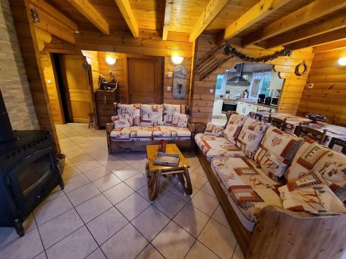 Gîte Saint-Nabord, 4 pièces, 6 personnes - FR-1-589-185