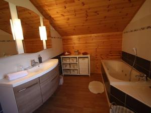 Gîte Saint-Nabord, 4 pièces, 6 personnes - FR-1-589-255