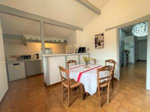 Gîte Saint-Pée-sur-Nivelle, 4 pièces, 5 personnes - FR-1-384-522