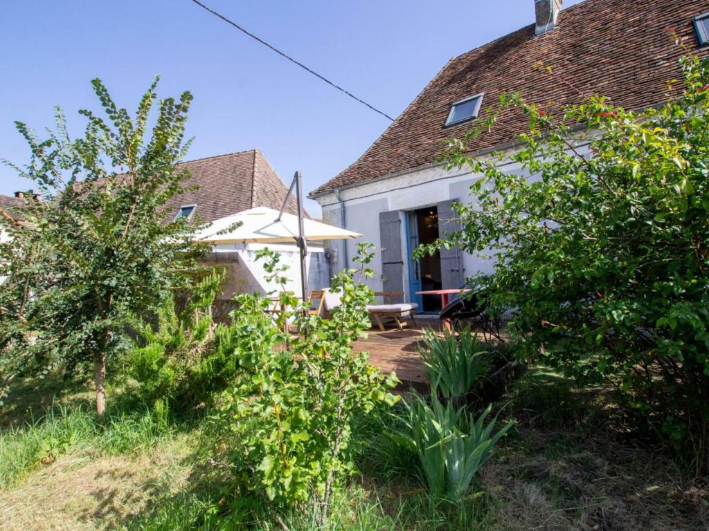 Maison de vacances Gîte Saint-Pierre-de-Chignac, 5 pièces, 8 personnes - FR-1-616-223 La Morandie 24330 Saint-Pierre-de-Chignac