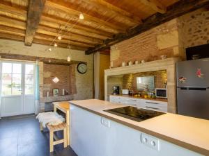 Gîte Saint-Pierre-de-Chignac, 5 pièces, 8 personnes - FR-1-616-223