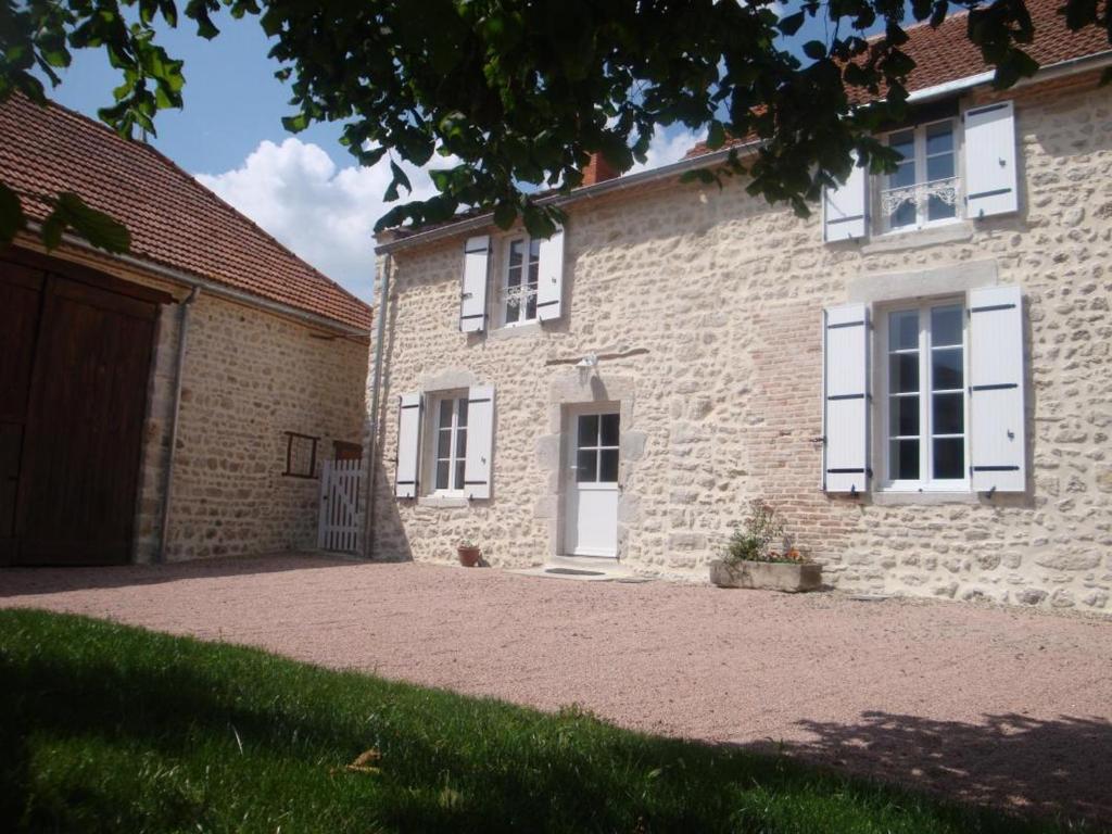 Maison de vacances Gîte Saint-Priest-d'Andelot, 4 pièces, 6 personnes - FR-1-489-169 Chemin des Petites Fontaines 03800 Saint-Priest-dʼAndelot