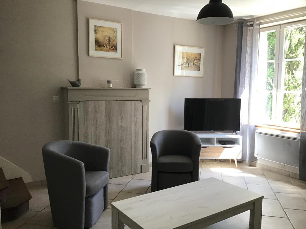 Gîte Saint-Privat-du-Dragon, 4 pièces, 6 personnes - FR-1-582-31