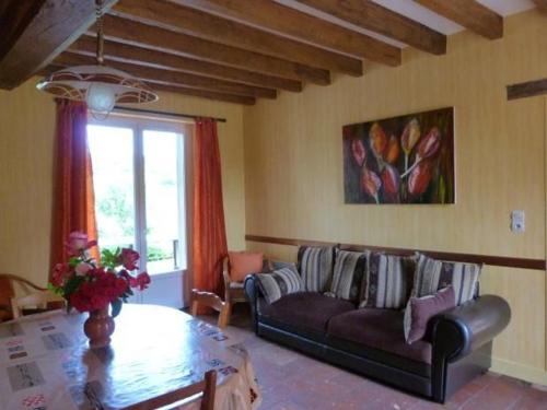 Gîte Saint-Rémy-de-Sillé, 6 pièces, 8 personnes - FR-1-410-150