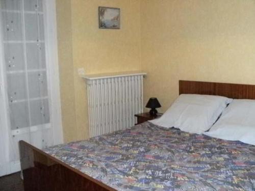 Gîte Saint-Vincent-du-Lorouër, 4 pièces, 6 personnes - FR-1-410-200