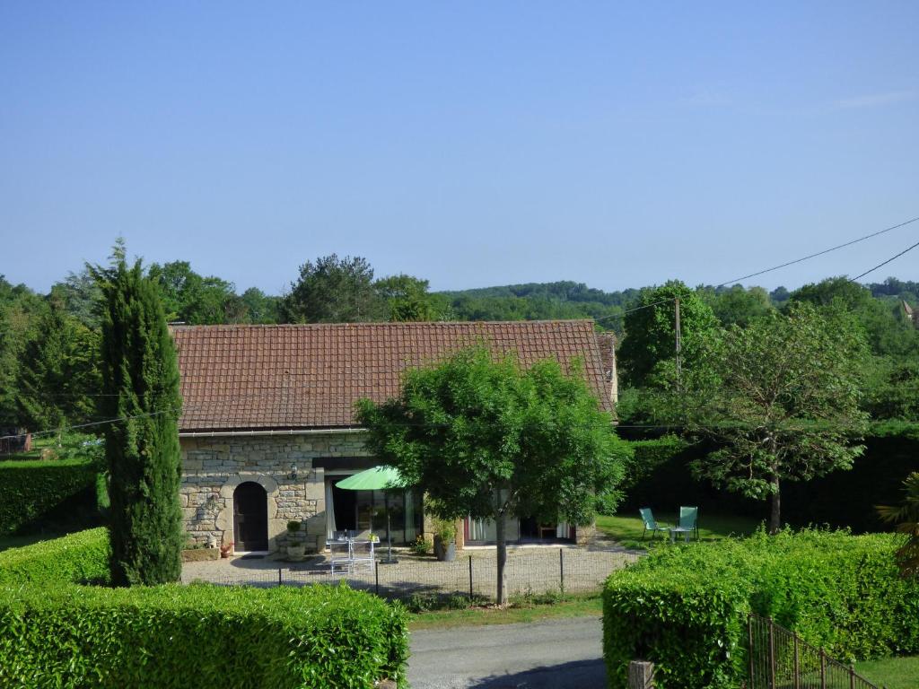 Maison de vacances Gîte Sainte-Croix, 3 pièces, 5 personnes - FR-1-601-137 La Garrigue de Cénac 12260 Sainte-Croix