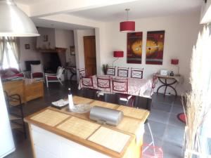 Gîte Sainte-Eulalie-en-Born, 6 pièces, 10 personnes - FR-1-360-725