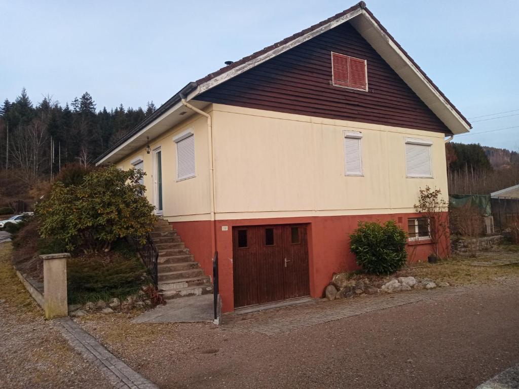 Gîte Sainte-Foy-Saint-Sulpice, 1 pièce, 2 personnes - FR-1-496-47 42110 Sainte-Foy-Saint-Sulpice