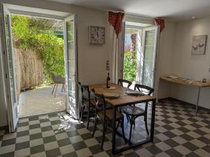 Maison de vacances Gîte Salles-de-Barbezieux, 2 pièces, 2 personnes - FR-1-653-218 20 chemin des Lamberts 20 chemin des Lamberts 16300 Salles-de-Barbezieux -1