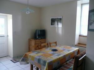 Gîte Salles-la-Source, 3 pièces, 6 personnes - FR-1-601-341