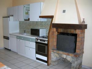 Gîte Salles-la-Source, 3 pièces, 6 personnes - FR-1-601-341