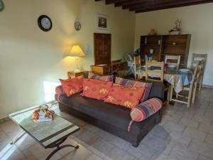 Gîte Salles-Lavalette, 2 pièces, 4 personnes - FR-1-653-177