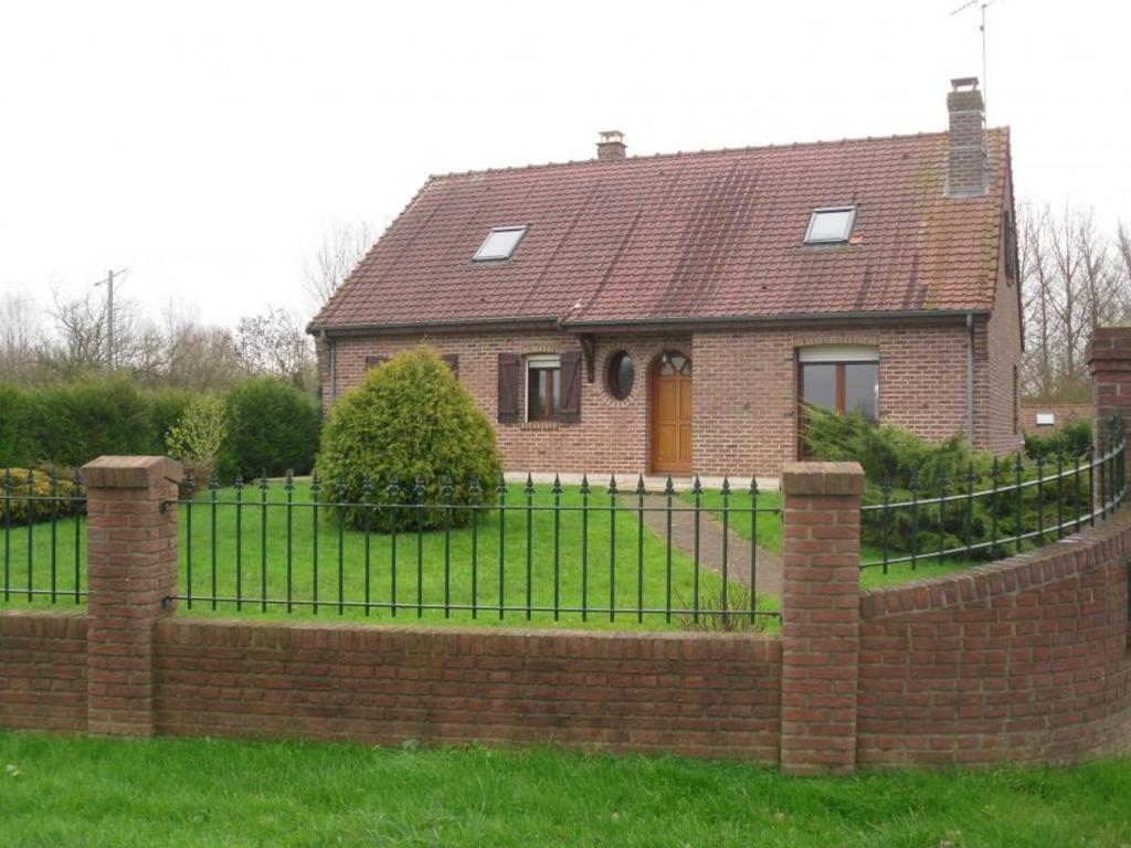 Maison de vacances Gîte Senlis, 3 pièces, 4 personnes - FR-1-376-52 32 Bis, Route De Fruges -  - 62310 Senlis