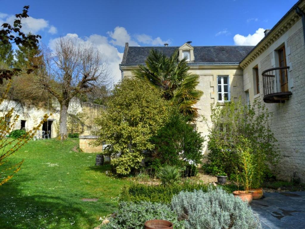 Maison de vacances Gîte Seuilly, 7 pièces, 10 personnes - FR-1-381-67 45 Coteau De Seuilly -  - 37500 Seuilly