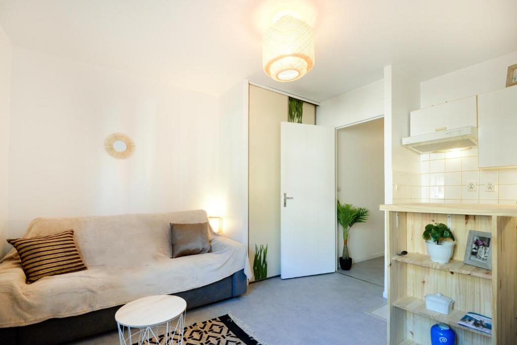 Gîte Seuilly, 7 pièces, 10 personnes - FR-1-381-67