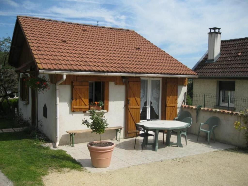 Maison de vacances Gîte Sivry-la-Perche, 2 pièces, 2 personnes - FR-1-585-20 14 rue des champs 55100 Sivry-la-Perche