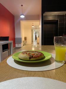 Gite spatieux,cour,entree autonome