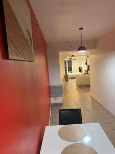 Gite spatieux,cour,entree autonome