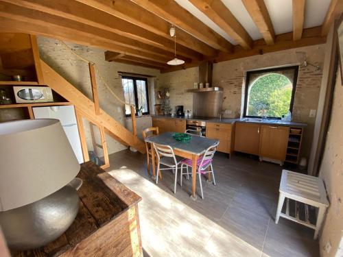 Gîte Sully-sur-Loire, 2 pièces, 3 personnes - FR-1-590-77