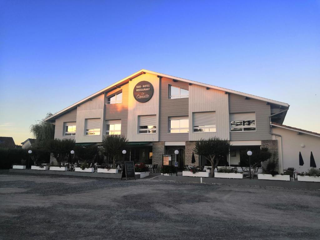 Gîte Tanagra : Maison avec piscine et vue exceptionnelle