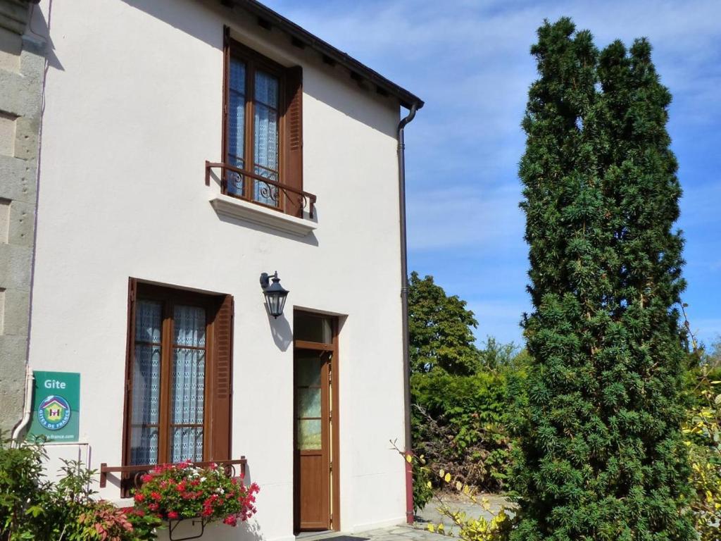 Maison de vacances Gîte Target, 3 pièces, 4 personnes - FR-1-489-273 LE BOURG 03140 Target