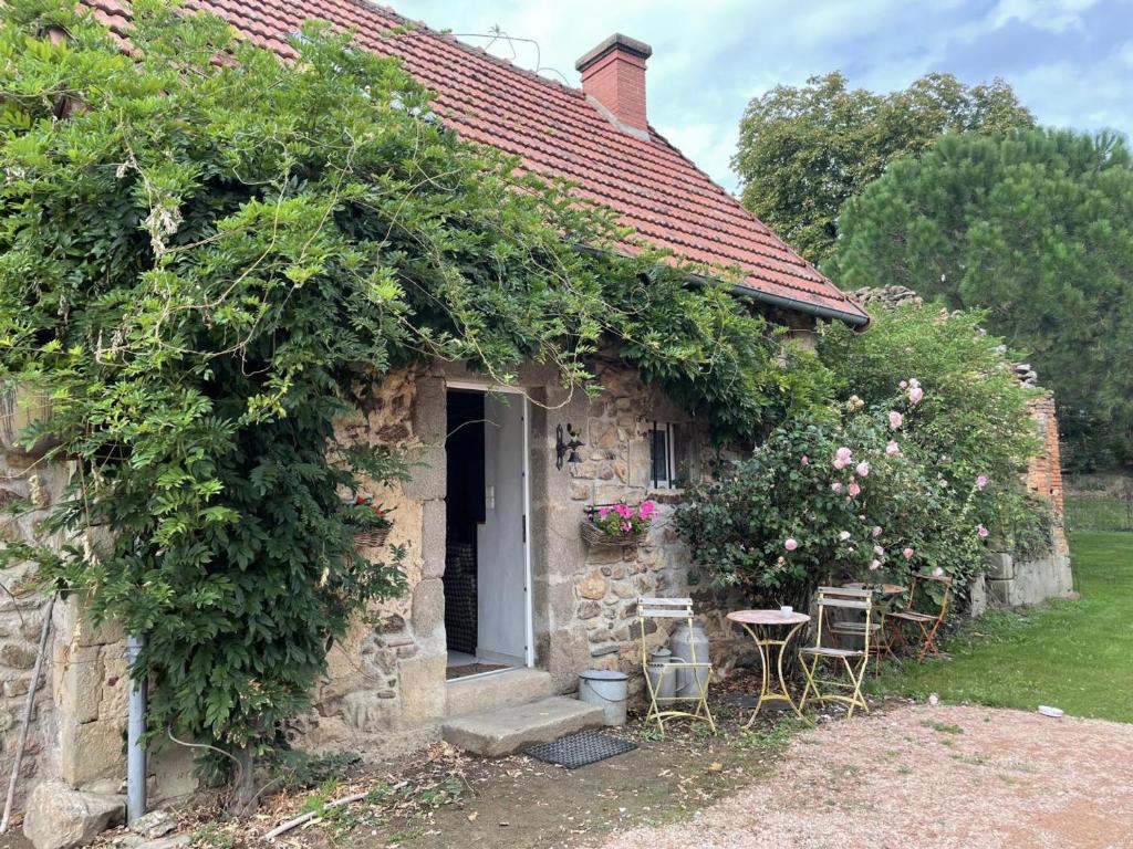 Maison de vacances Gîte Terjat, 3 pièces, 4 personnes - FR-1-489-344 5, Villateux 03420 Terjat