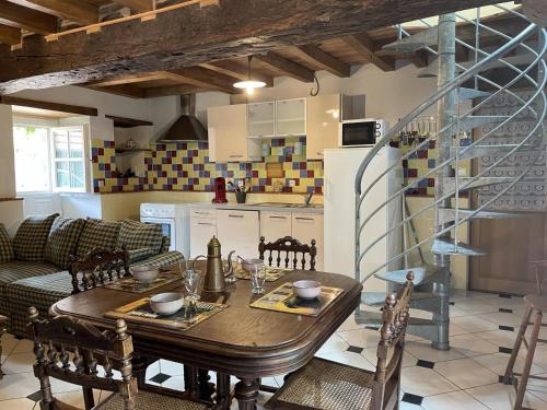Gîte Terjat, 3 pièces, 4 personnes - FR-1-489-344