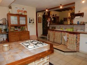 Gîte Tresson, 4 pièces, 13 personnes - FR-1-410-143