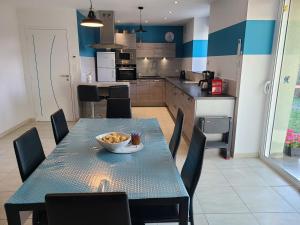 Gîte Velotte-et-Tatignécourt, 4 pièces, 6 personnes - FR-1-589-252