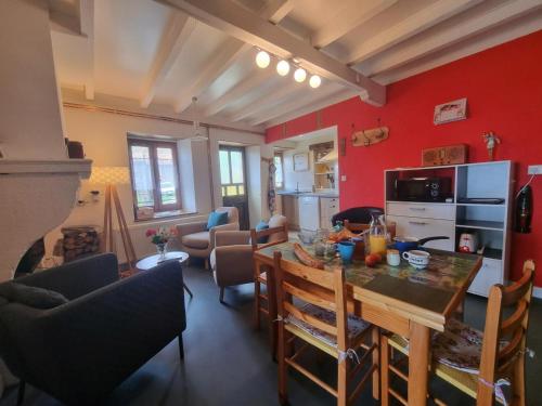 Gîte Véranne, 3 pièces, 4 personnes - FR-1-496-267