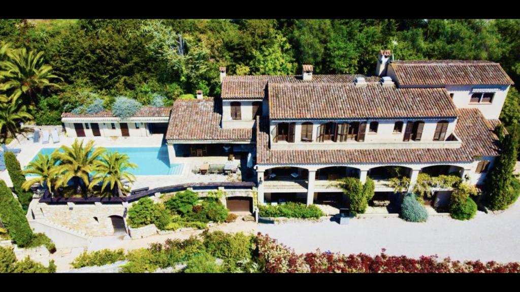 Gîte Verneix, 4 pièces, 6 personnes - FR-1-489-133