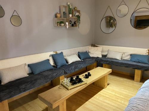 Gîte Vernusse, 6 pièces, 12 personnes - FR-1-489-255
