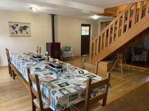 Gîte Vernusse, 6 pièces, 12 personnes - FR-1-489-255