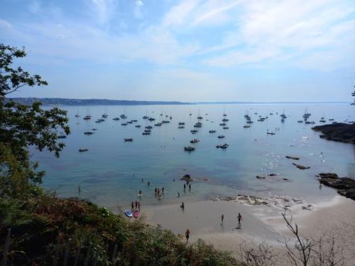 Gîte Versant Ouest, 700 m des plages.