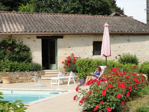 Gîte Veyrines-de-Vergt, 3 pièces, 4 personnes - FR-1-616-281