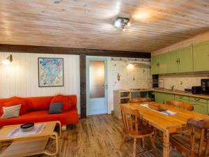 Gîte Veyrines-de-Vergt, 3 pièces, 4 personnes - FR-1-616-281