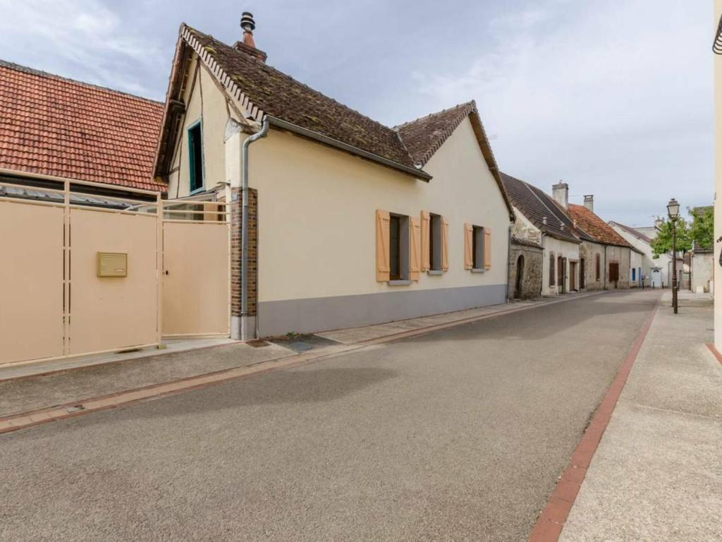 Maison de vacances Gîte Villenauxe-la-Grande, 2 pièces, 4 personnes - FR-1-543-52 39 rue des Chenets VILLENAUXE LA GRANDE 10370 Villenauxe