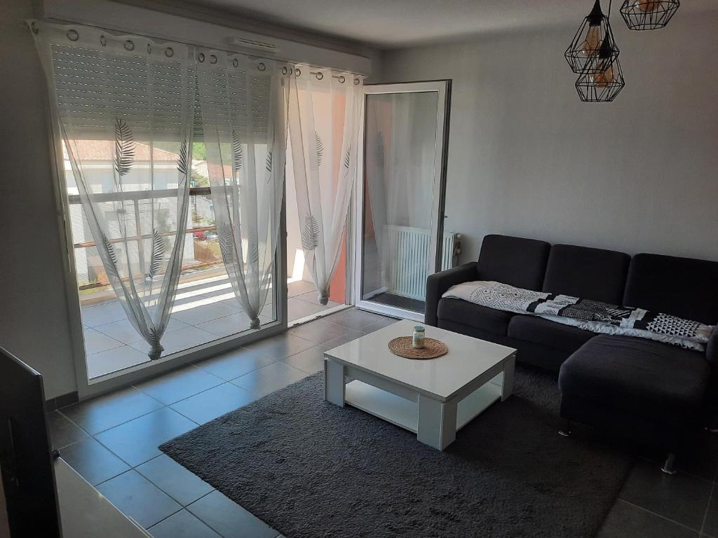 Gîte Villenauxe-la-Grande, 5 pièces, 8 personnes - FR-1-543-97 10370 Villenauxe