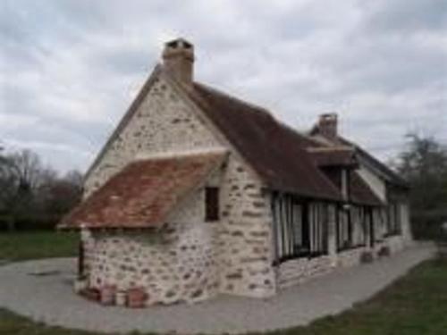 Gîte Villeneuve-en-Perseigne-La Fresnaye-sur-Chédouet, 3 pièces, 4 personnes - FR-1-410-190