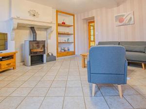 Gîte Villy-en-Trodes, 5 pièces, 8 personnes - FR-1-543-171