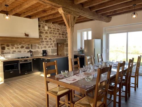 Gîte Ygrande, 4 pièces, 8 personnes - FR-1-489-433