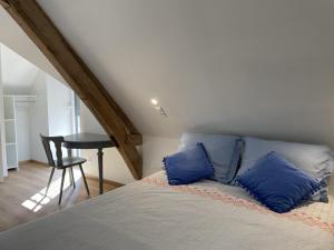 Gîte Ygrande, 4 pièces, 8 personnes - FR-1-489-433
