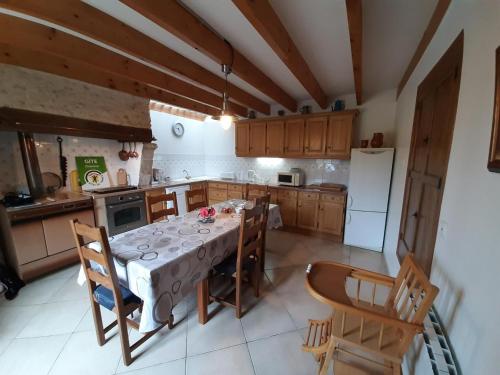 Gîte Yviers, 3 pièces, 6 personnes - FR-1-653-134