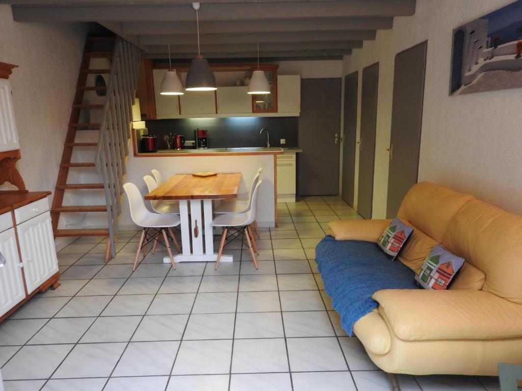 Gites de France Vert à la mer. WiFi gratuit. 139 BIS rue André Roussin, 11210 Port-la-Nouvelle