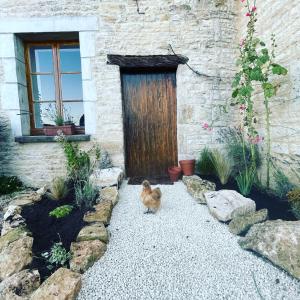 Gîtes de Vanzay - superb gîte - 3 bedrooms with private pool