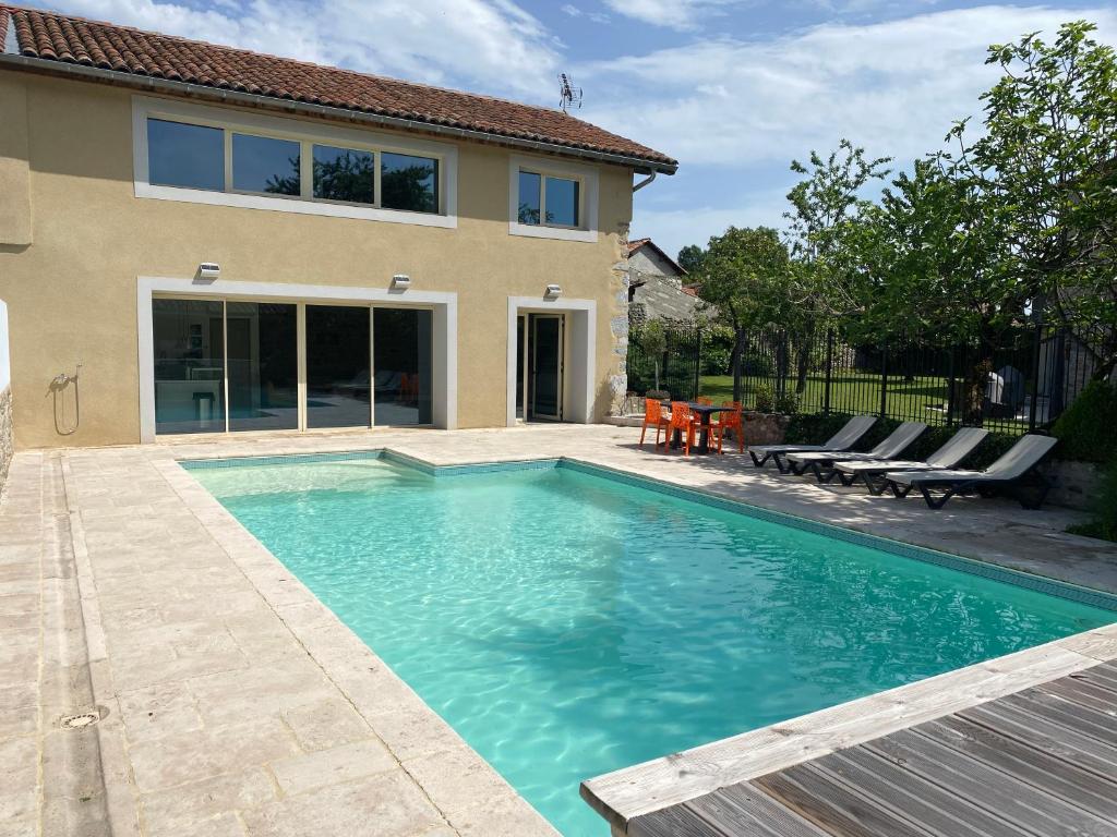 Maison de vacances Gîtes du Bonheur 5 Rue de l'Égalité 31210 Ausson