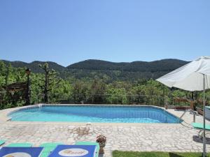 Maison de vacances Gorgeous Holiday Home in Bagnols en For t with Private Pool  83690 Bagnols-en-Forêt Provence-Alpes-Côte d\'Azur